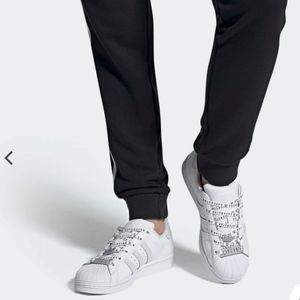 adidas superstar queens